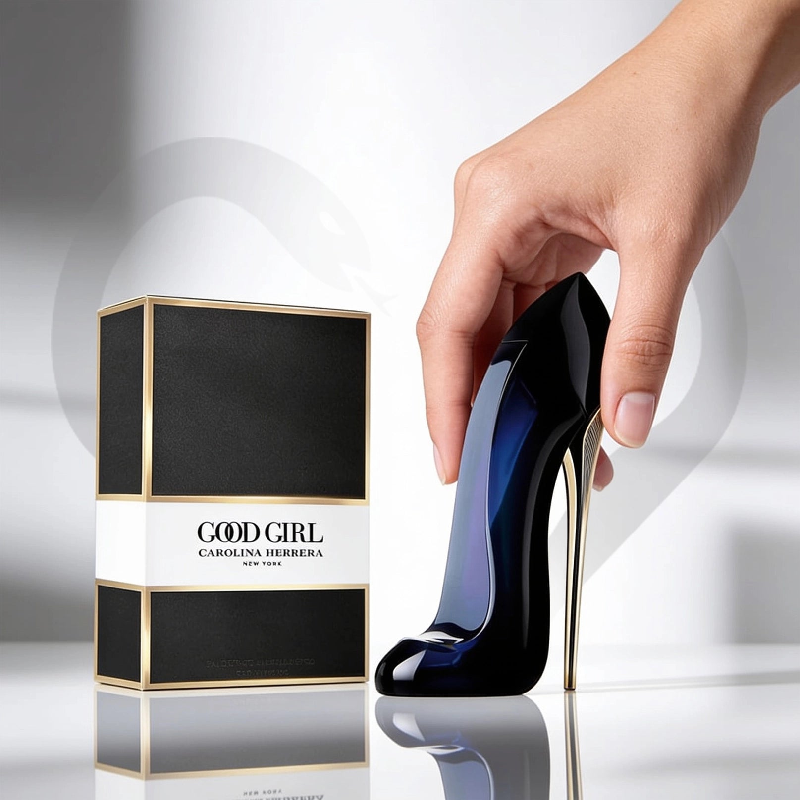 عطر كارولينا هيريرا جود جيرل أو دي برفام للنساء 80 مل