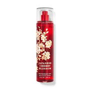 بخاخ الجسم من Bath&amp;Body Works، رائحة زهر الكرز الياباني، 236 مل.